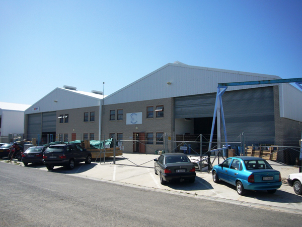 Argo boatbuilding facility exterior